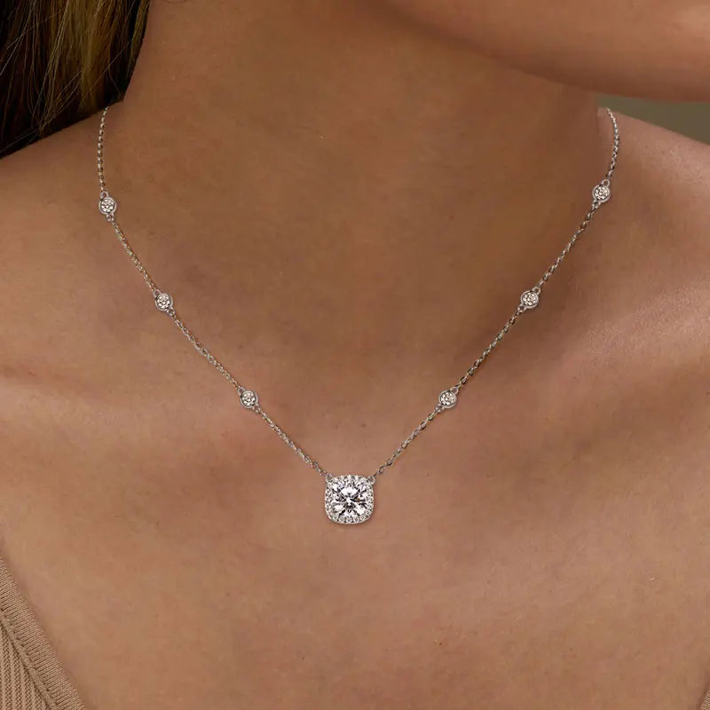 IOGOU Shiny 2.5ct Cushion Cut Moissanite Square Pendant Necklace for Women 925 Sterling Silver CZ Engagement Charm Fine Jewelry
