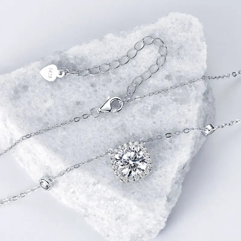 IOGOU Shiny 2.5ct Cushion Cut Moissanite Square Pendant Necklace for Women 925 Sterling Silver CZ Engagement Charm Fine Jewelry
