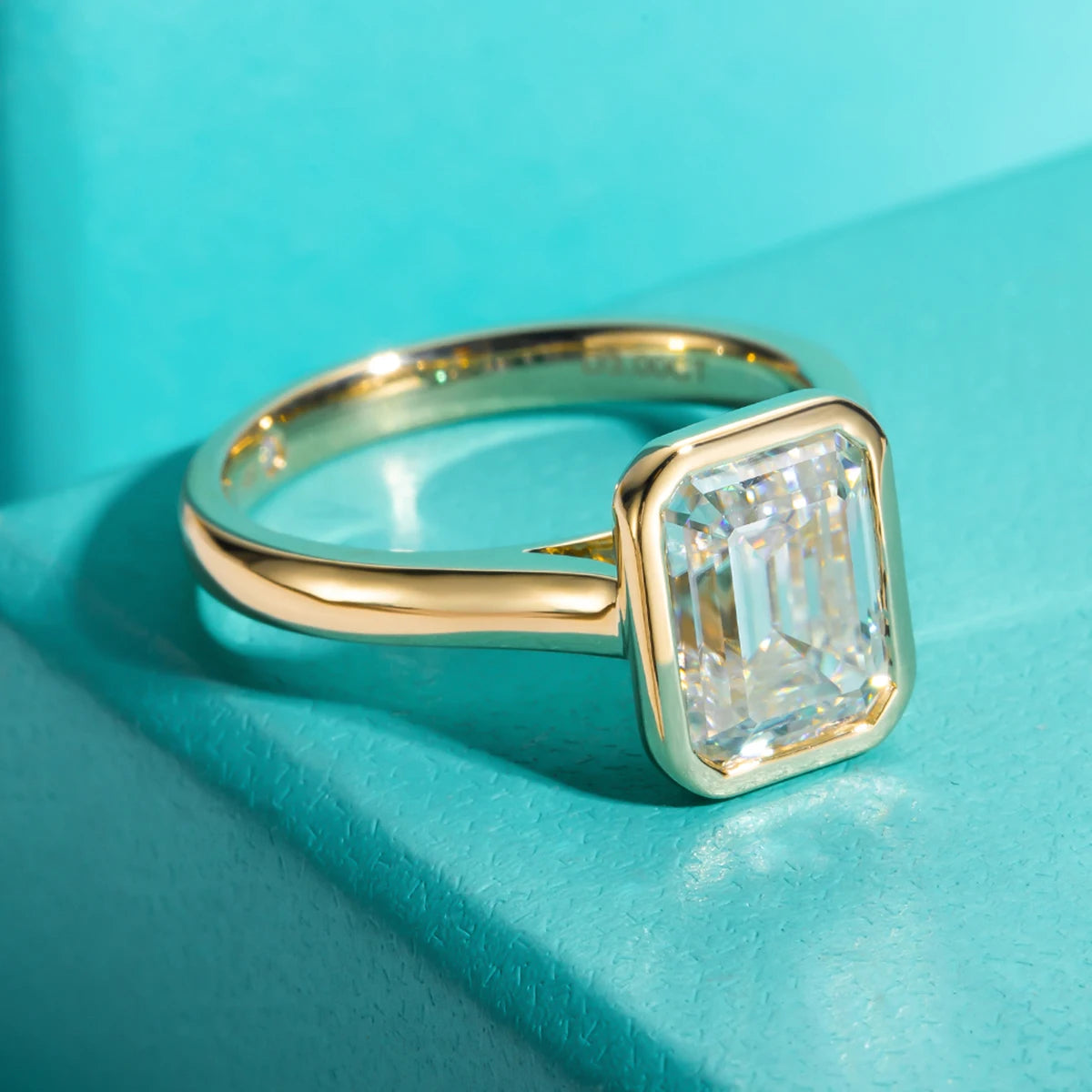 AnuJewel 3ct Emerald Cut D Color Moissanite Engagement Ring Yellow Color 925 Sterling Silver Rings For Women Jewelry Wholesale