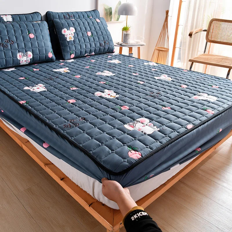 2023 New Thickened Quilted Mattress Cover Large Sheet Antibacterial Breathable Children Lovely Mattress Cover Removable