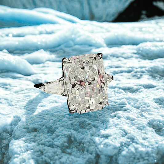 Fascione con Moissanite Taglio Radiant da 5 o 10 ct