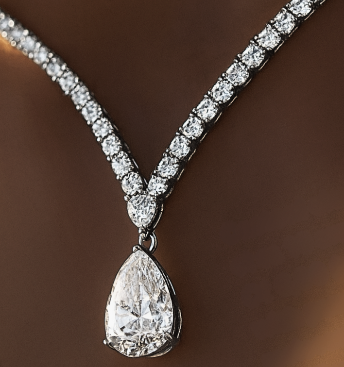 Collana Tennis con Pendente in Moissanite Taglio Goccia di ct 6,80