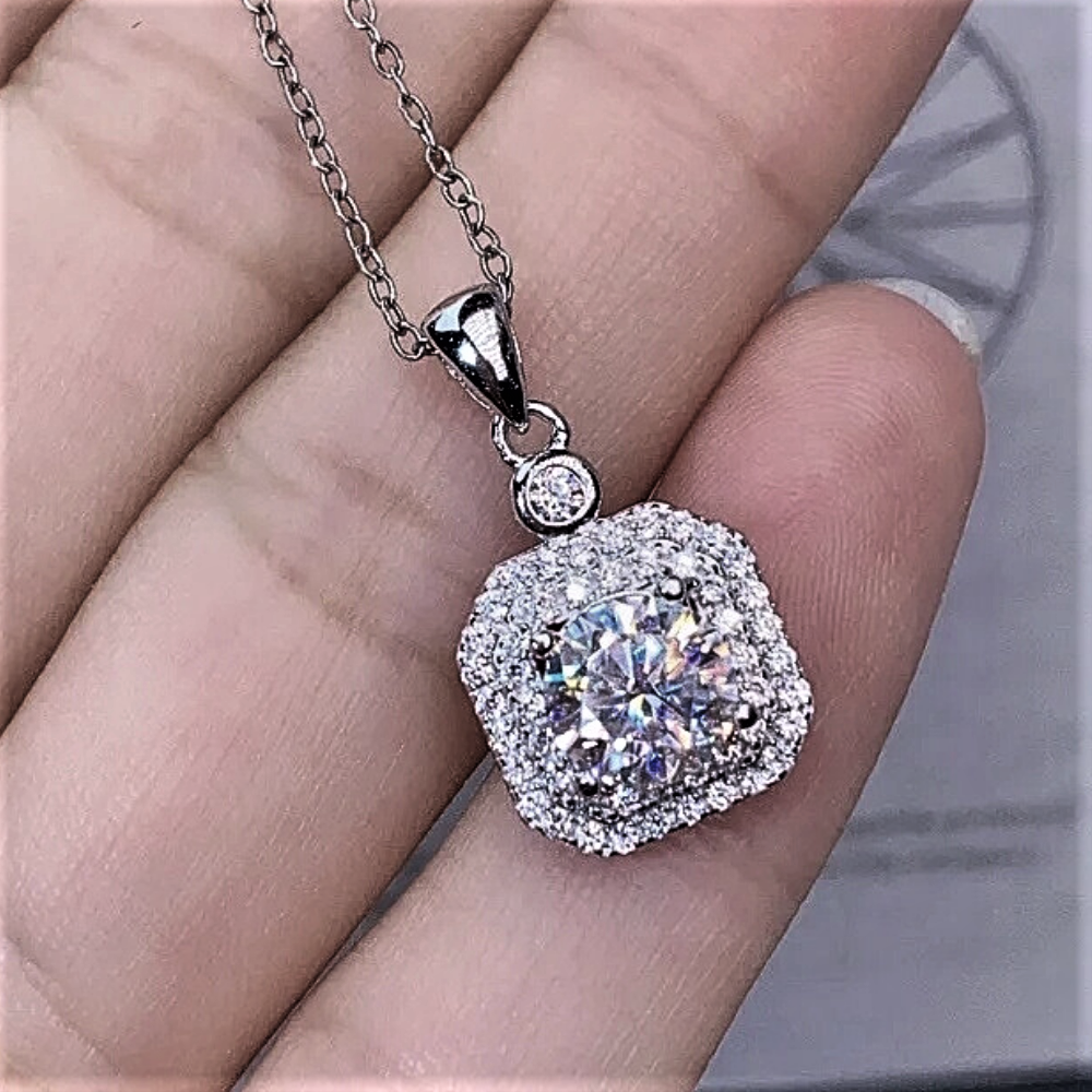 Collezione Collane "Luce Preziosa" – Luminosa, Inimitabile, Tua!