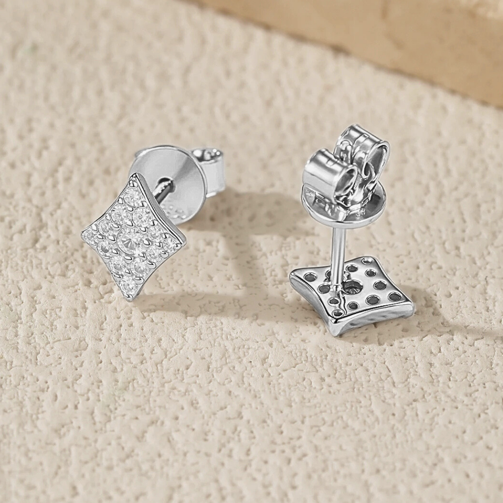 Mini Collezione di Orecchini a Bottone con Moissaniti