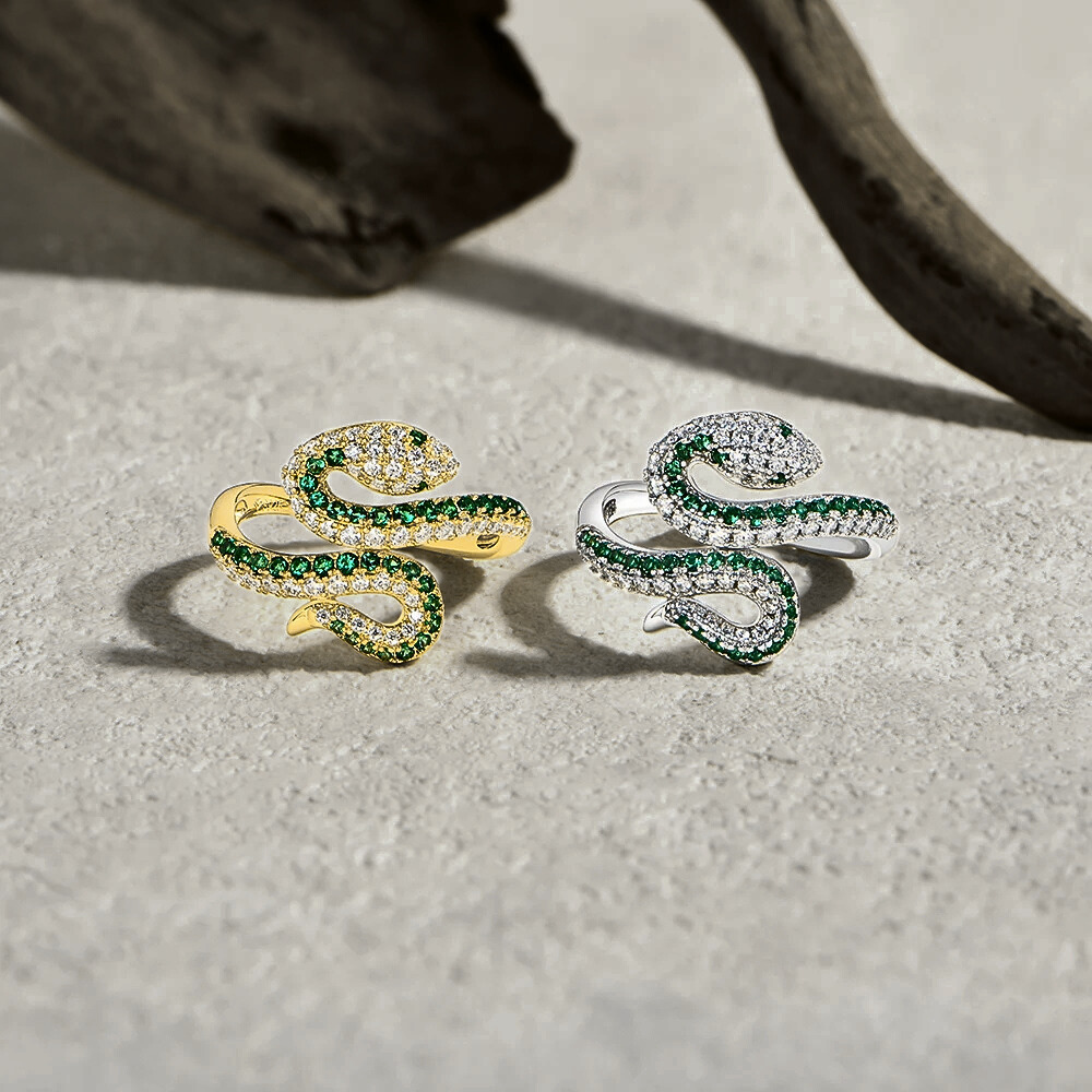 Anello a Serpente in Moissaniti Verde Smeraldo e D Color