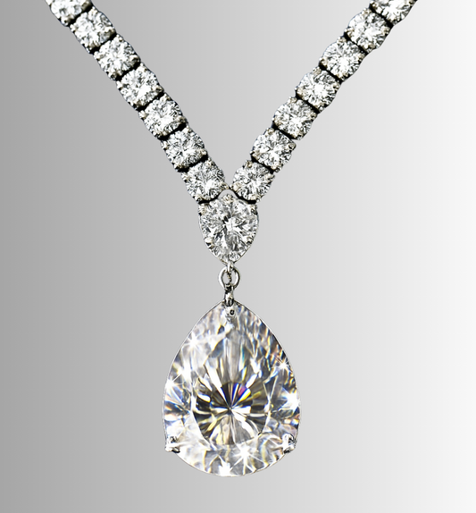 Collana Tennis con Pendente in Moissanite Taglio Goccia di ct 6,80