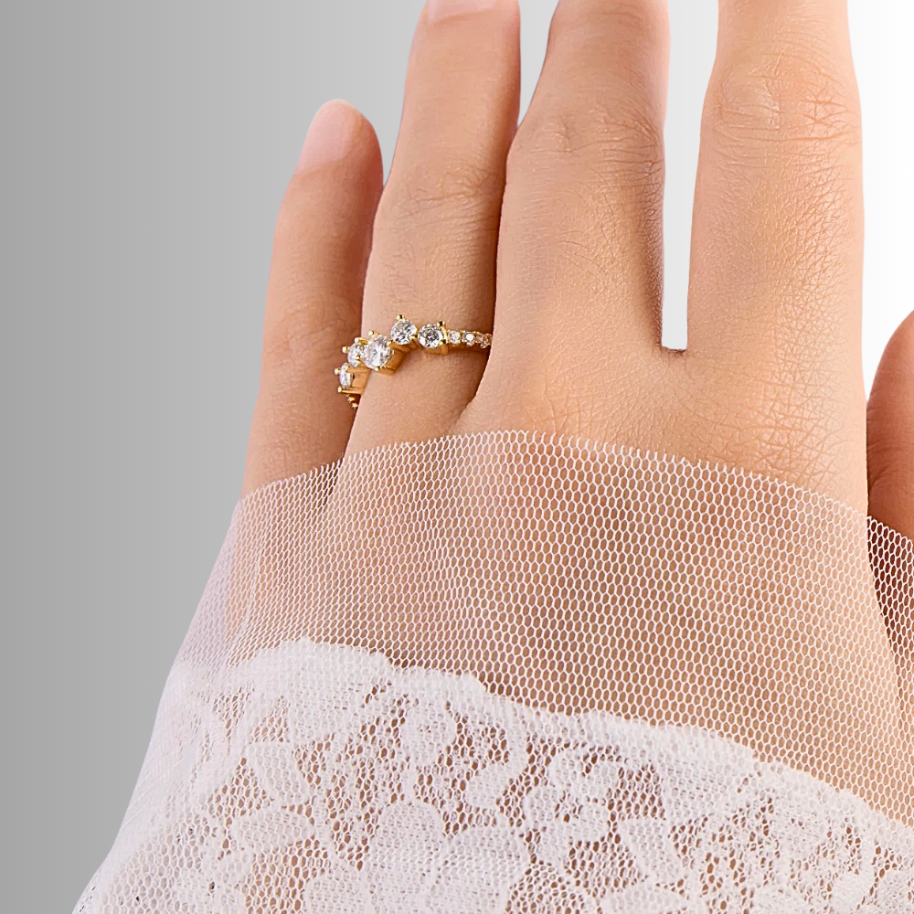 Fedina a  Pietre Sfalsate con Moissanite