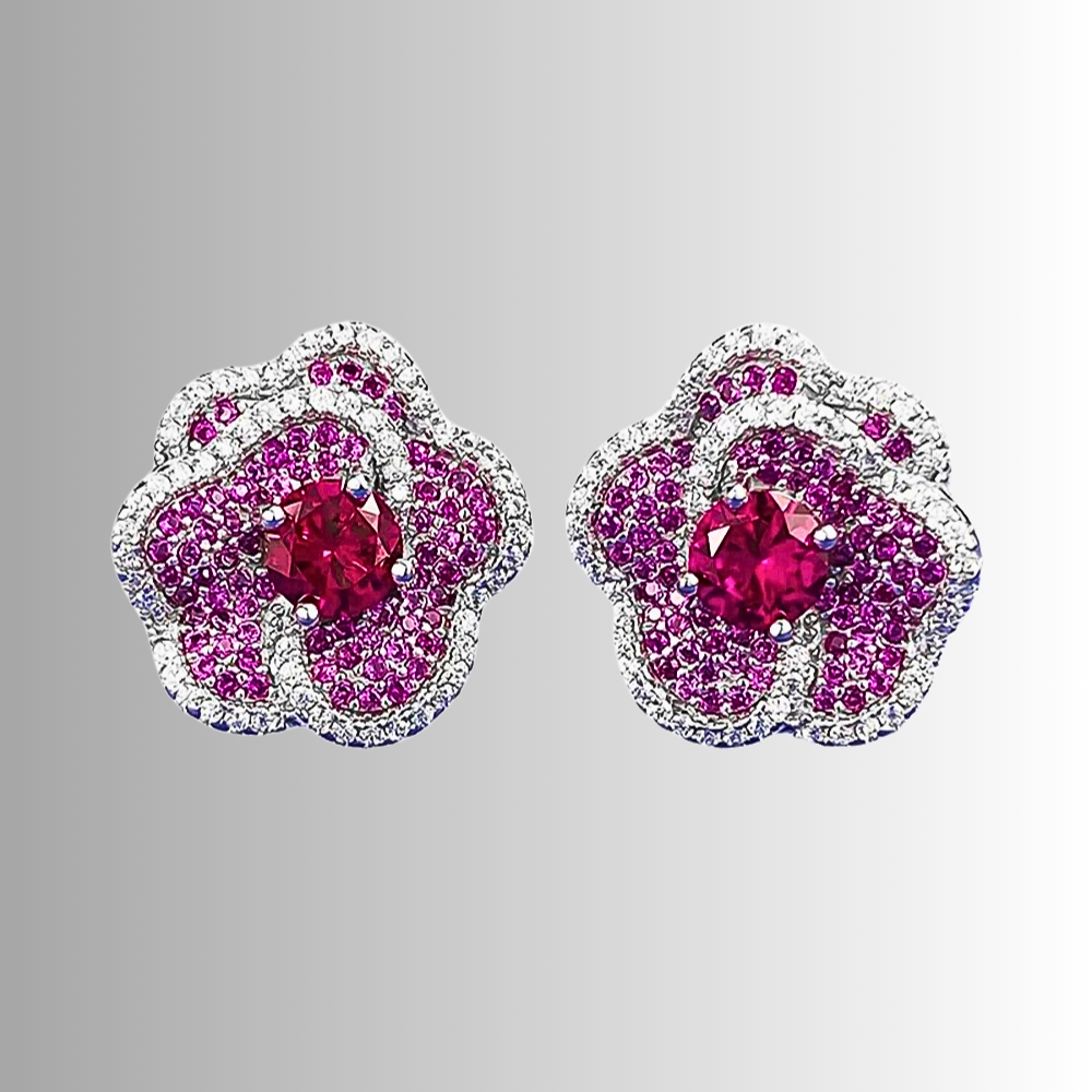 Orecchini Floreali con Rubino Lab Grown e Petali Multistrato di Zaffiri Rosa