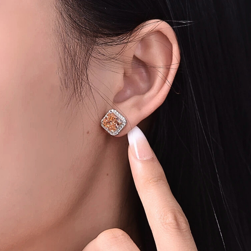 Orecchini a Rombo con Moissaniti Colorate di Ct 4,00