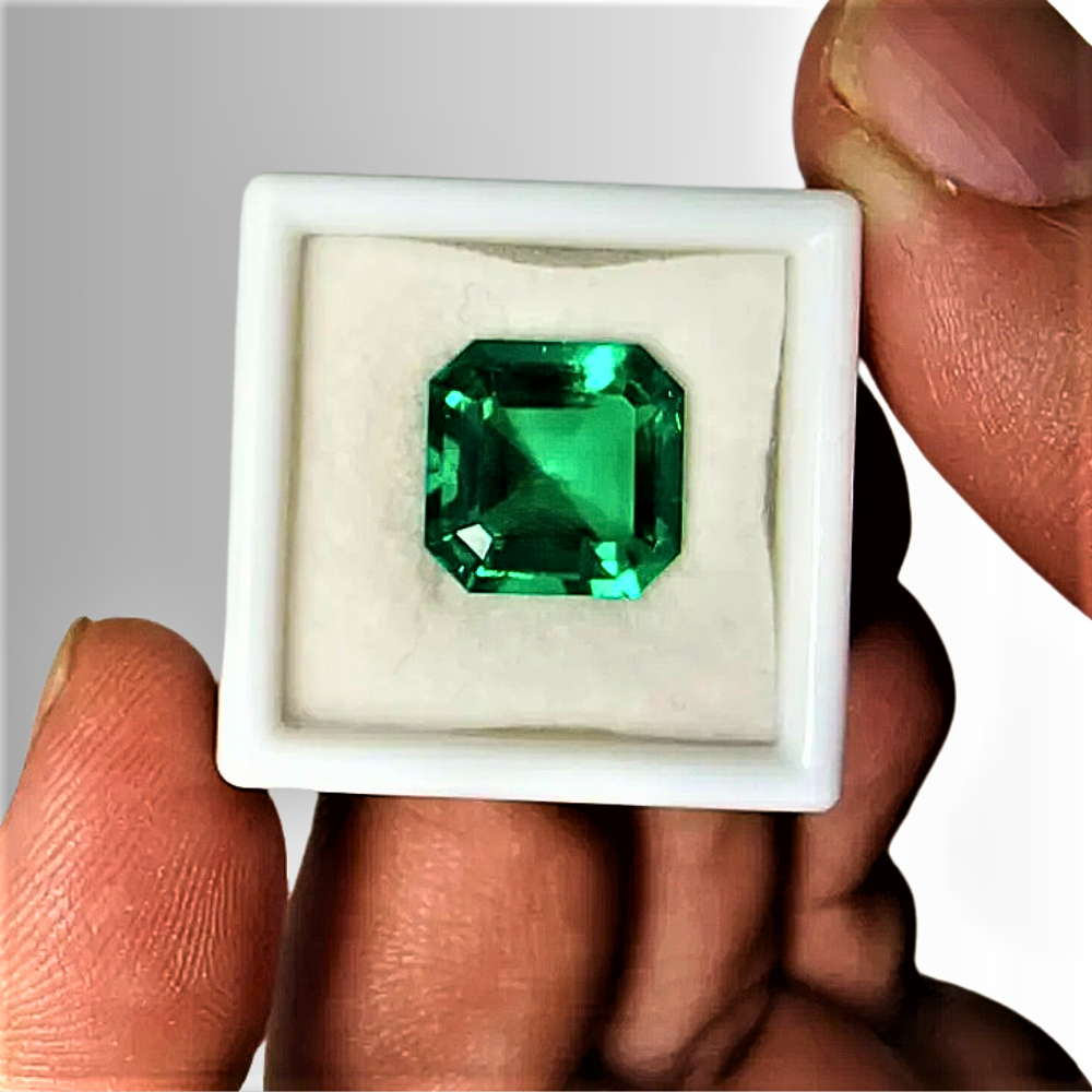 Smeraldo Colombiano Lab Grown Taglio Asscher Certificato