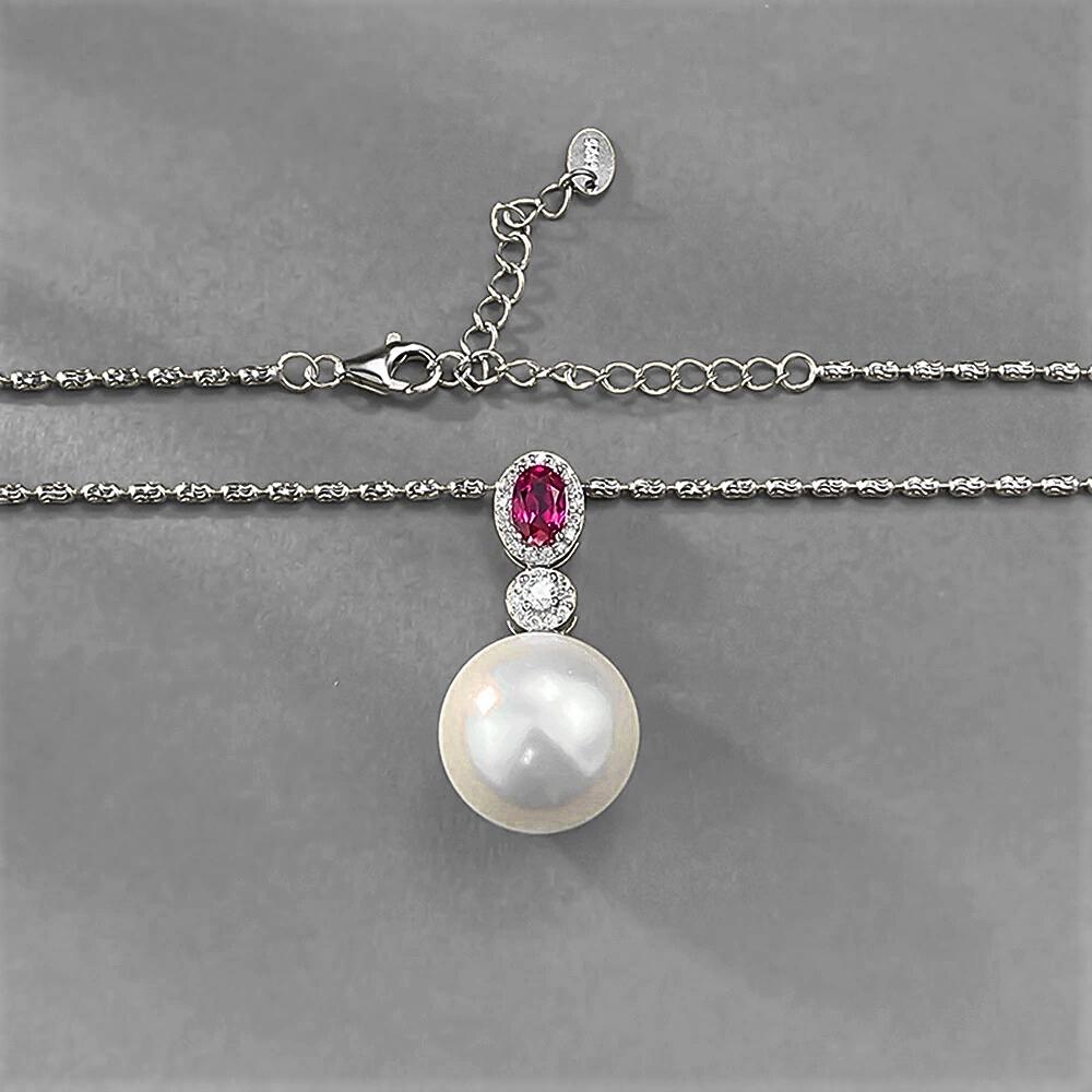 Collana con Rubino Ovale, Brillanti e Perla Sintetica da mm 14
