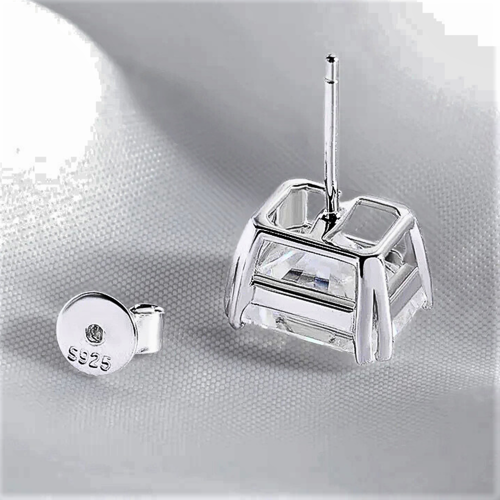 Orecchini Punto Luce con Moissaniti Taglio Radiant