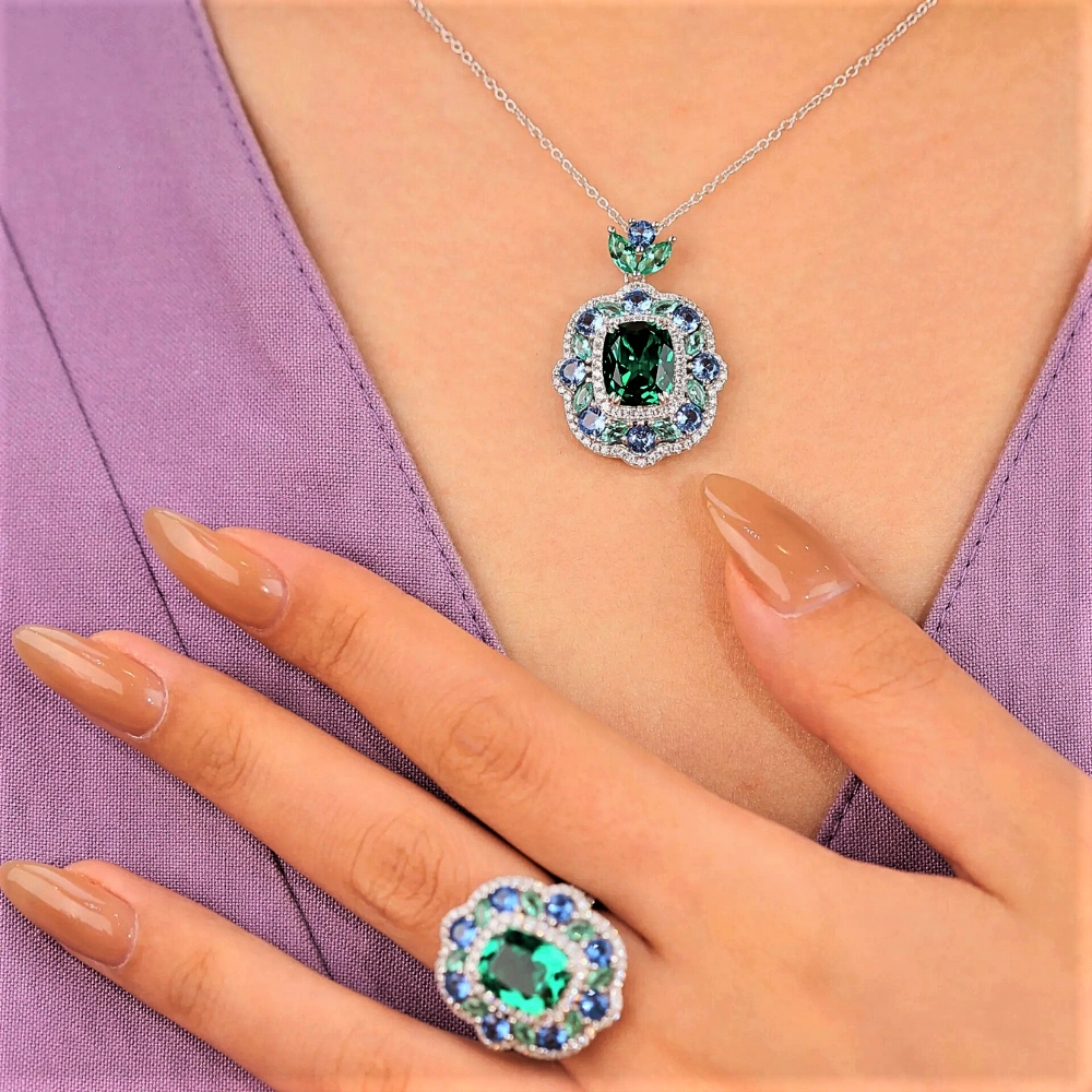 Parure Collana e Anello con Moissanite colore Smeraldo e Zaffiro