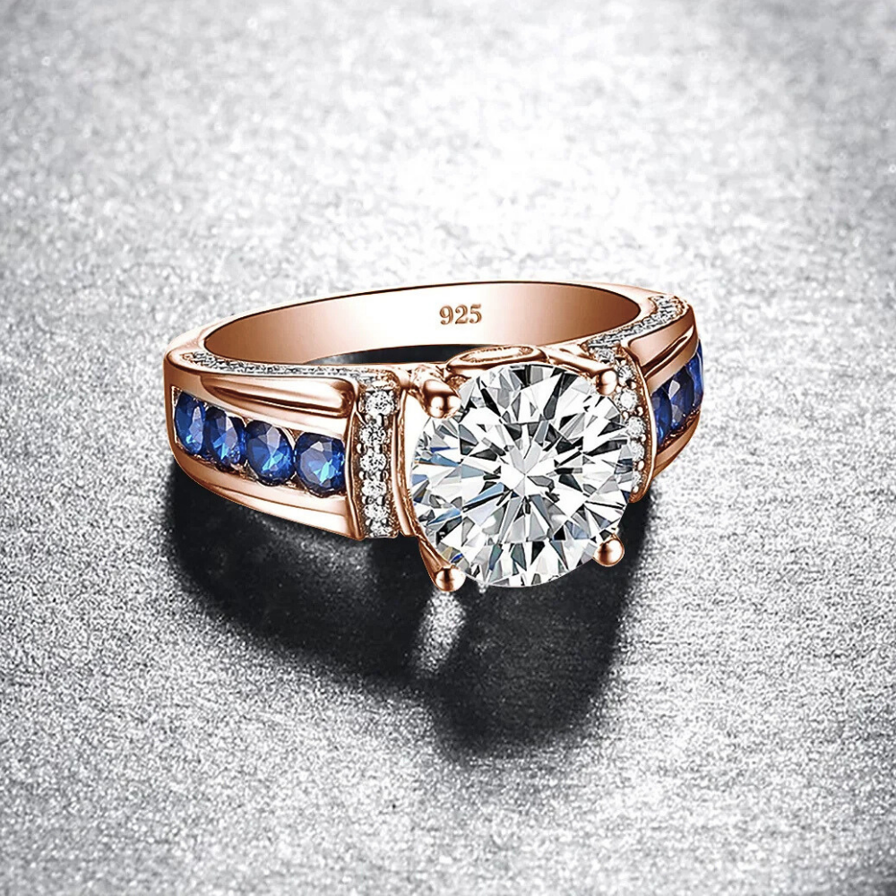 Fascia in Moissaniti con pietra centrale da ct 2,00