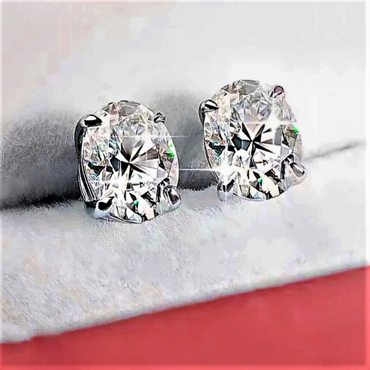 Orecchini Solitari con Moissanite Ovale: Raffinatezza Pura in 4 Carature di Lusso