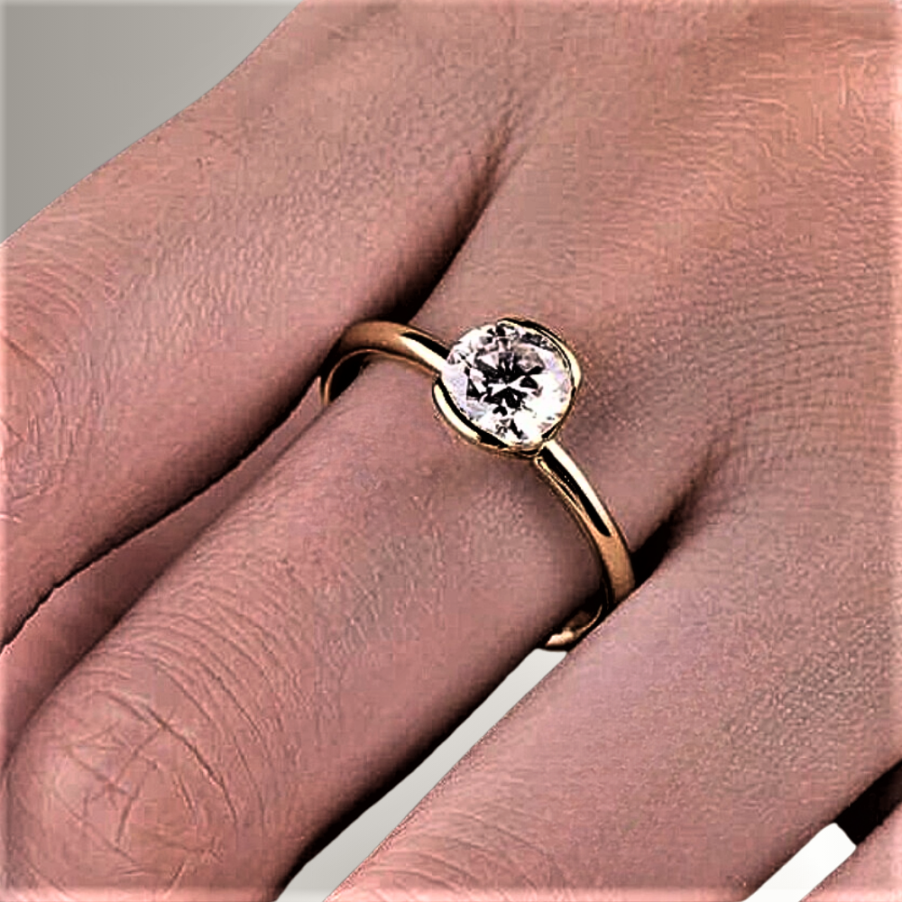 Solitaire "Light On": Timeless Splendor 