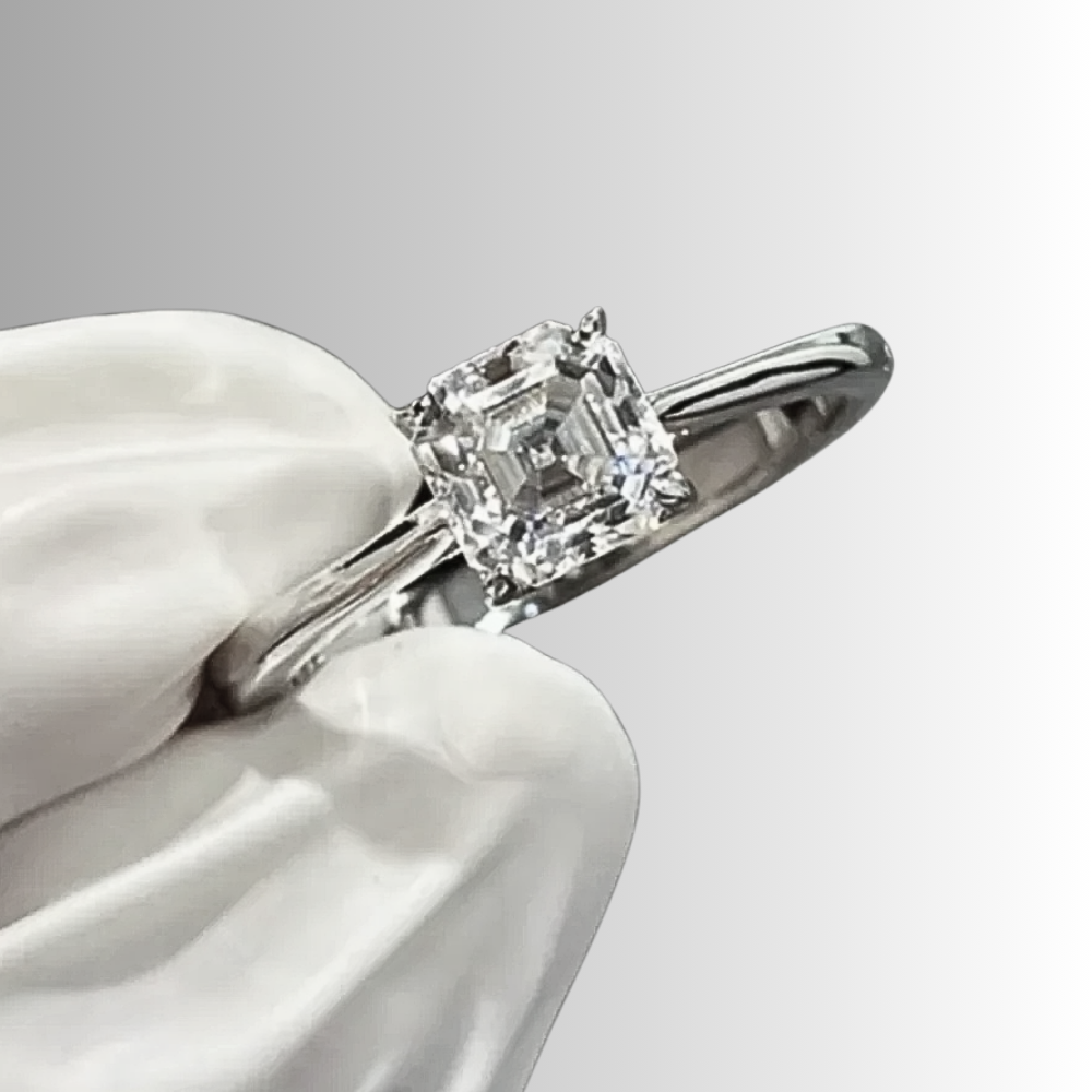 Solitario con Moissanite Taglio Asscher Certificata da ct 1,00