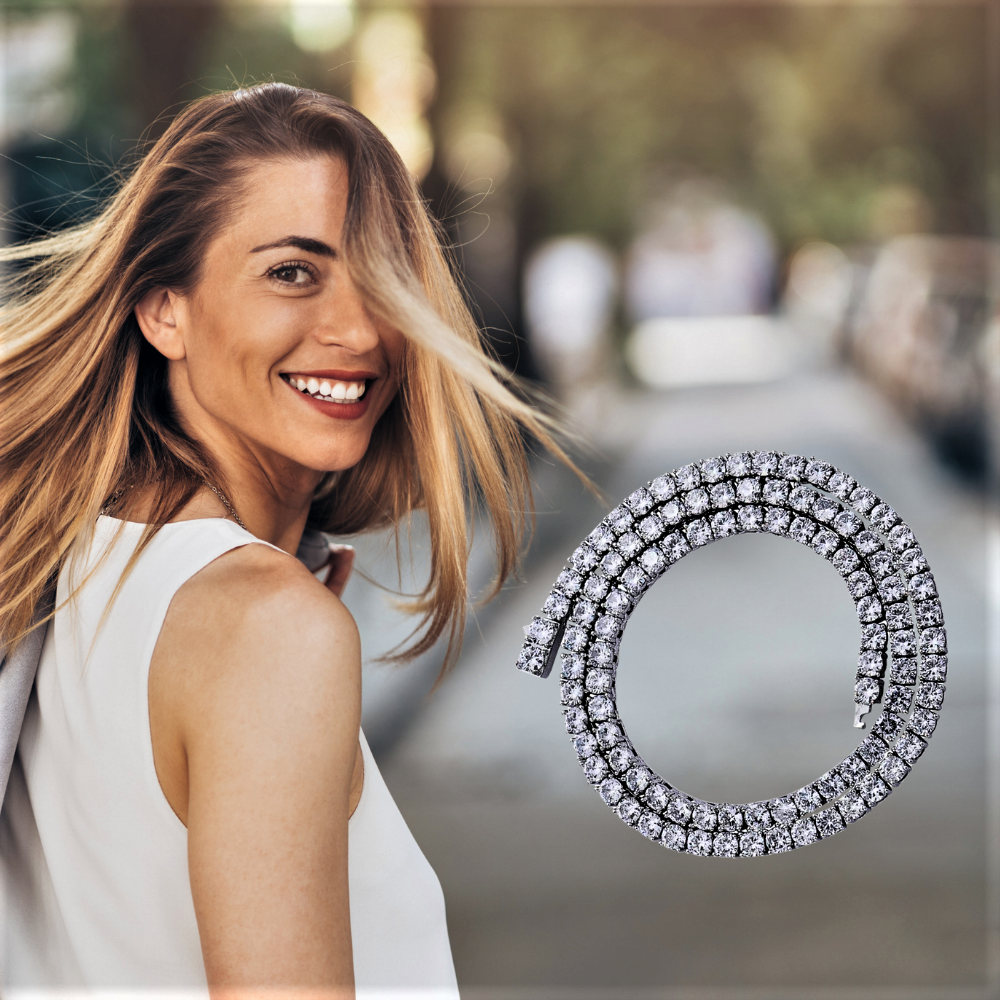 Collares de tenis: una fuente de luz para tu escote