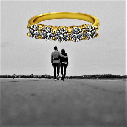 Anillo de bodas de 5 piedras: un clásico de elegancia y refinamiento 