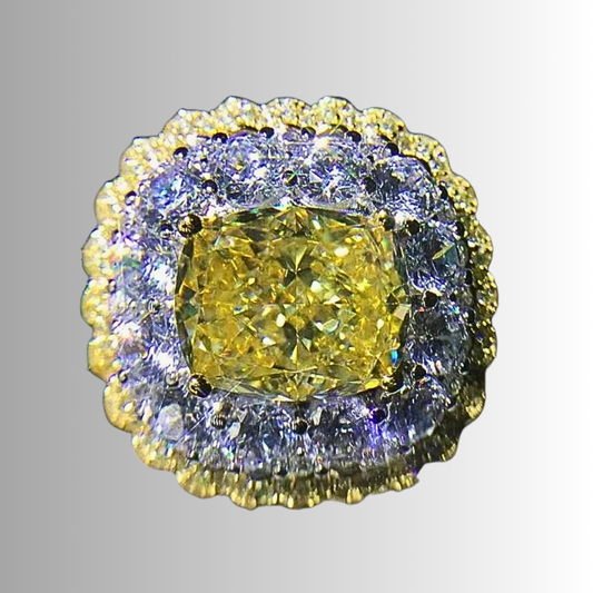 Fascione "Regal Eclipse" con Zaffiro Giallo Taglio Cuscino da 6 carati in Moissanite e Brillanti Lab Grown