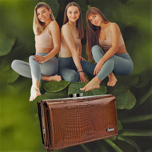 Cartera de piel de becerro auténtica con temática de cocodrilo