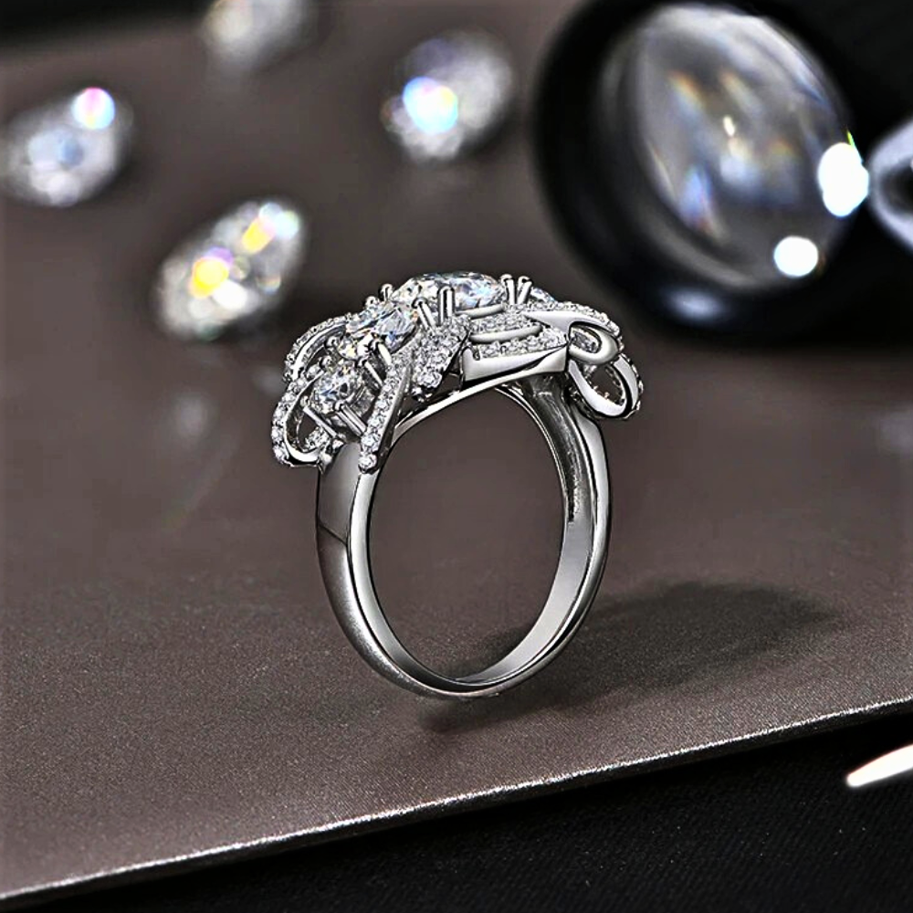 Anello a Corona con Moissaniti D Color VVS1