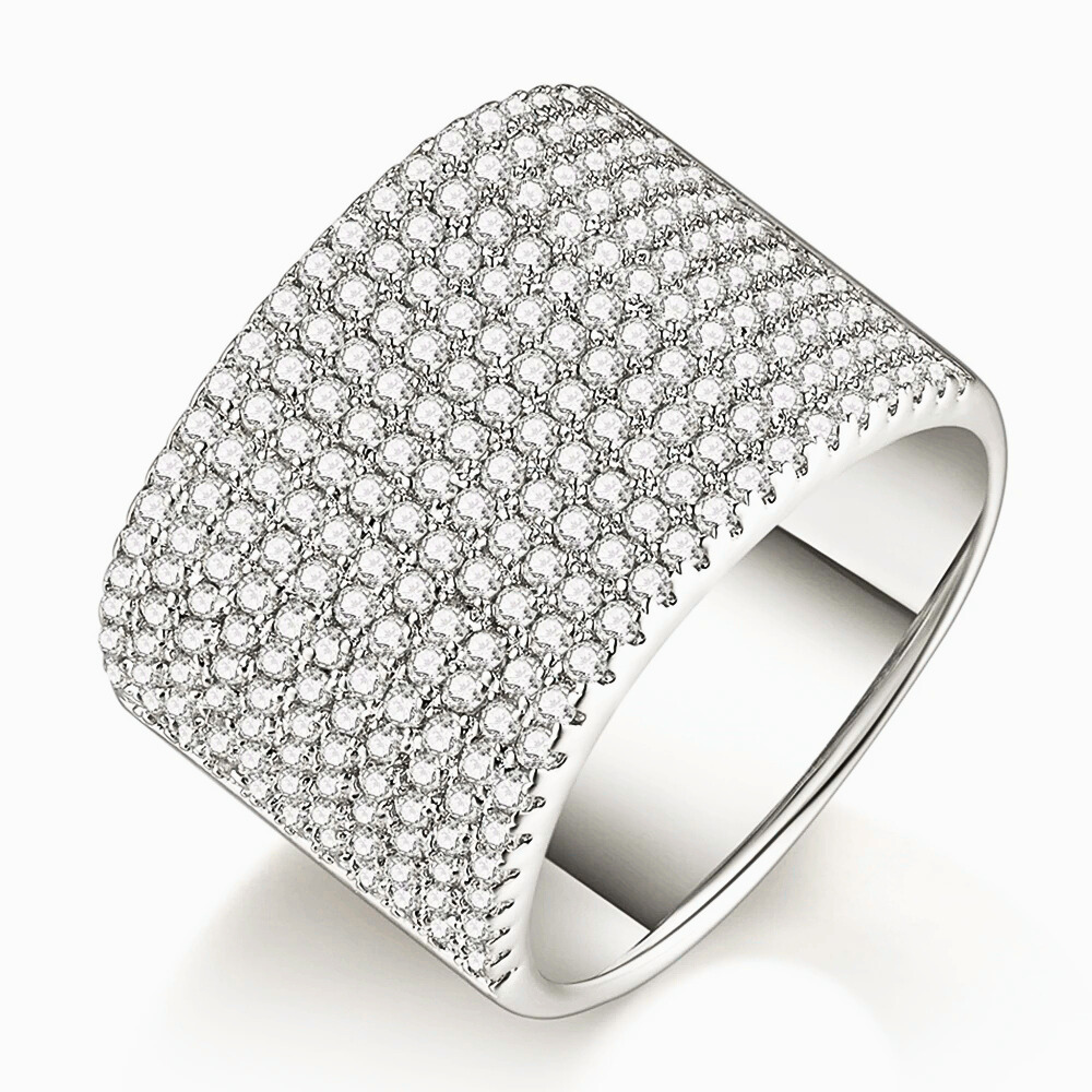 Fascione Piatto con Pavè di Moissaniti per ct 2,40