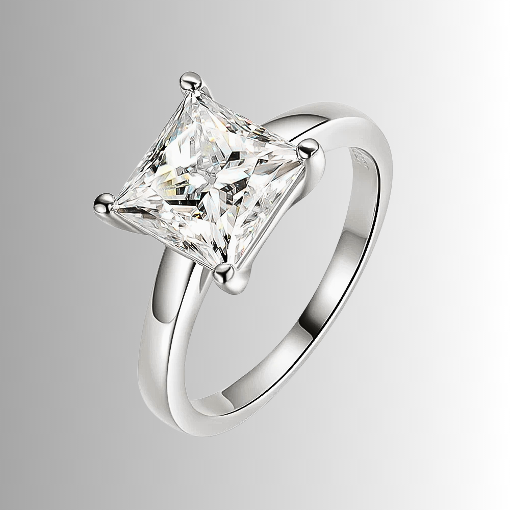 Solitario con Moissanite Taglio Princess