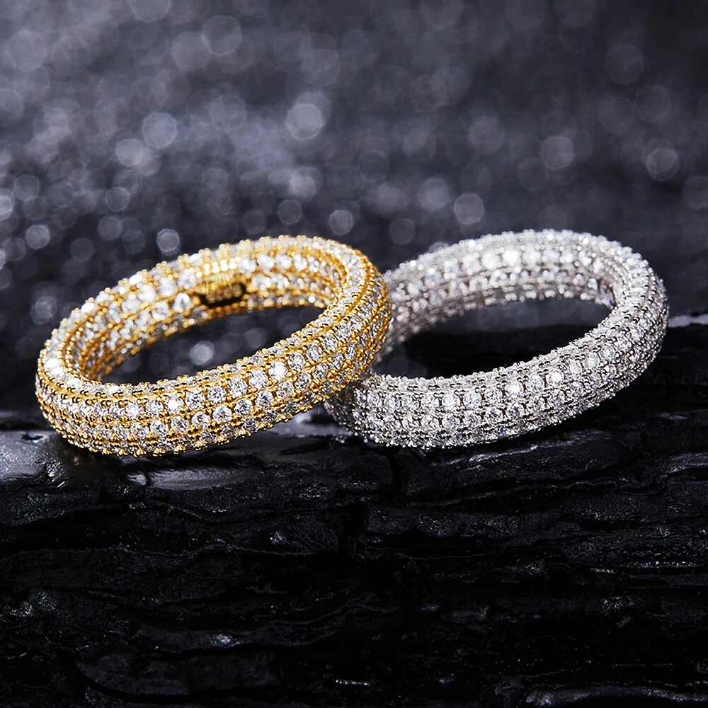 Fascetta con pavè di Moissaniti D color