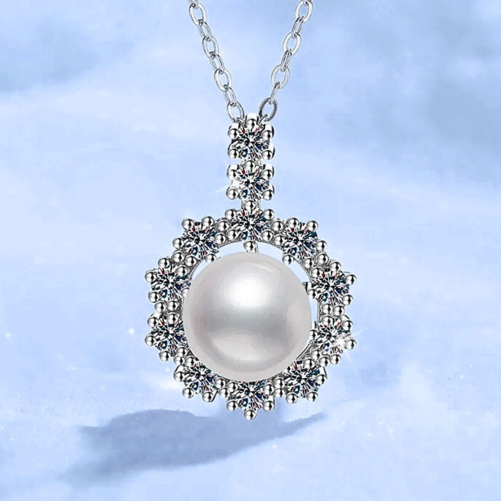 Collana con Perla Naturale e contorno di Moissaniti