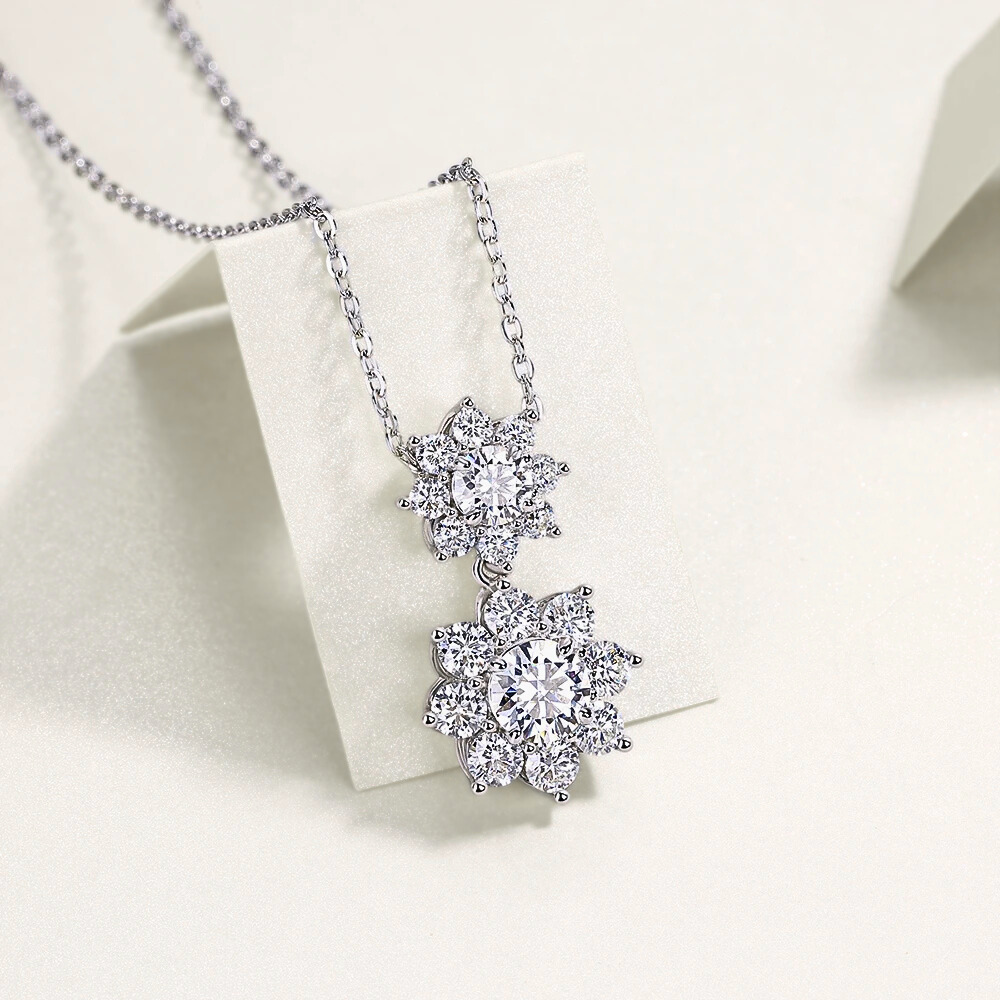 Collana Floreale in Moissanite per ct 3,34