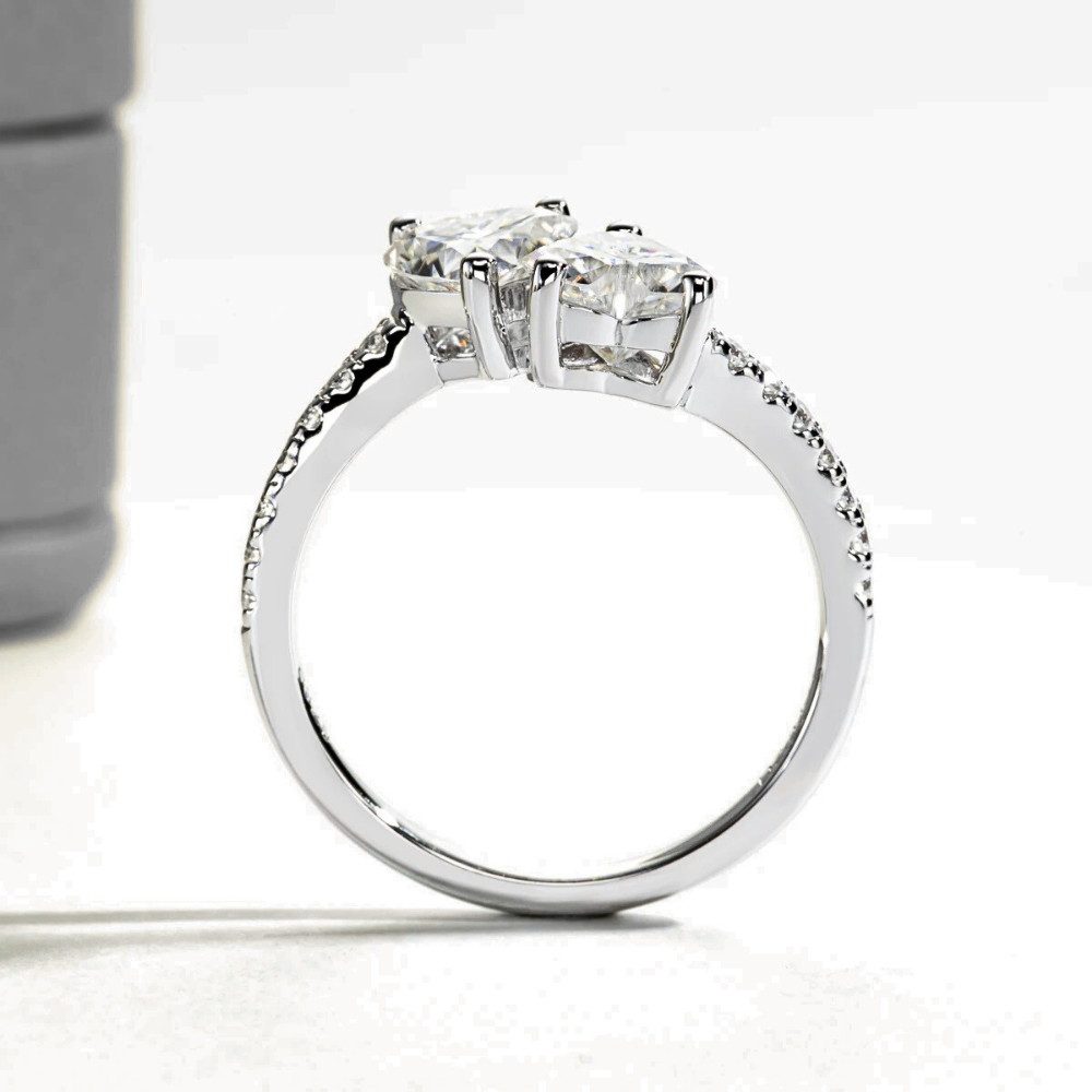 Anello Contrariè con Cuori di Moissaniti per ct 2,00