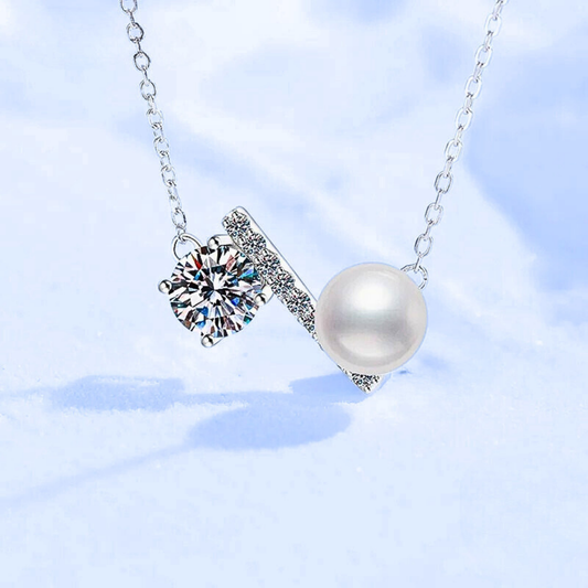 Collana con Moissanite da ct 1,00 e Perla Naturale