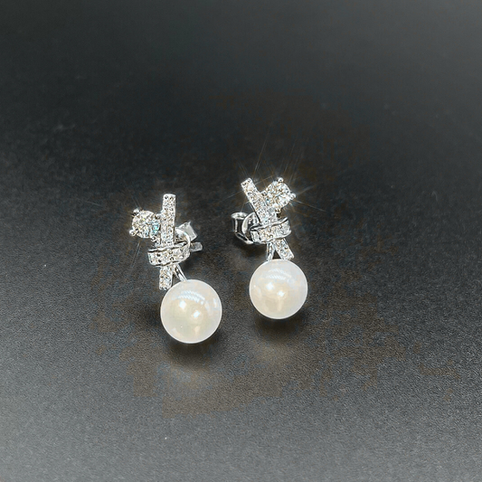 Orecchini a Perno con Moissaniti e Perle