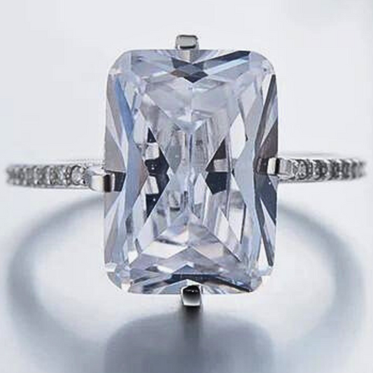 Anillo de plata brillante