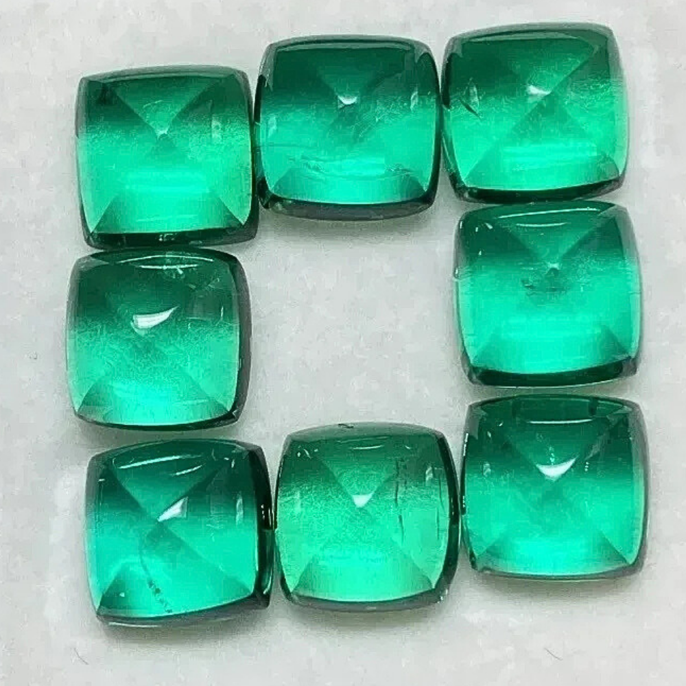 Smeraldi Colombiani Lab Grown Taglio Sugar Loaf