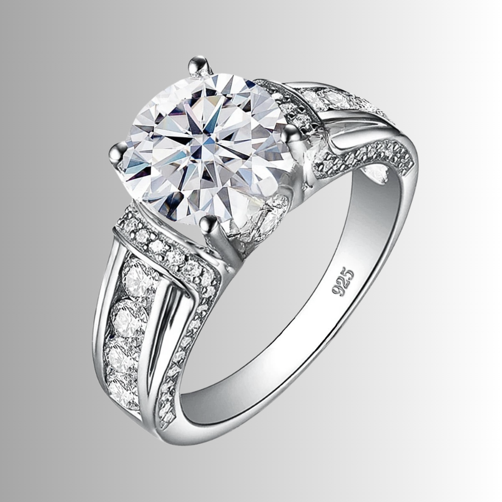 Fascia in Moissaniti con pietra centrale da ct 2,00