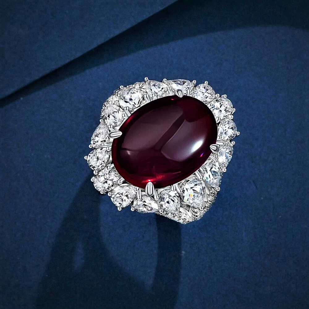 Fascia con Rubino Cabocon da 15 carati e Diamanti Taglio Goccia e Brillante Lab Grown