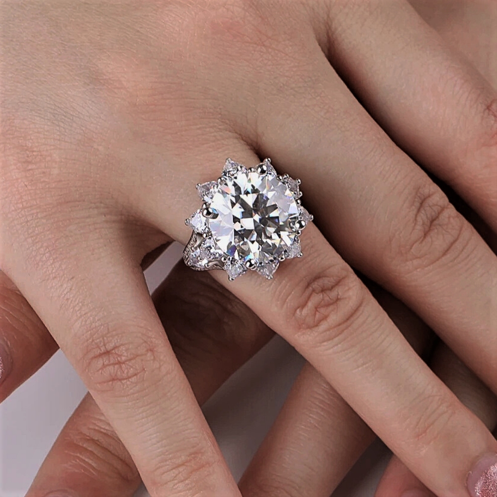 Anello "Regina di Cuori" con Moissanite D Color:  3 o 10 Carati di Splendore