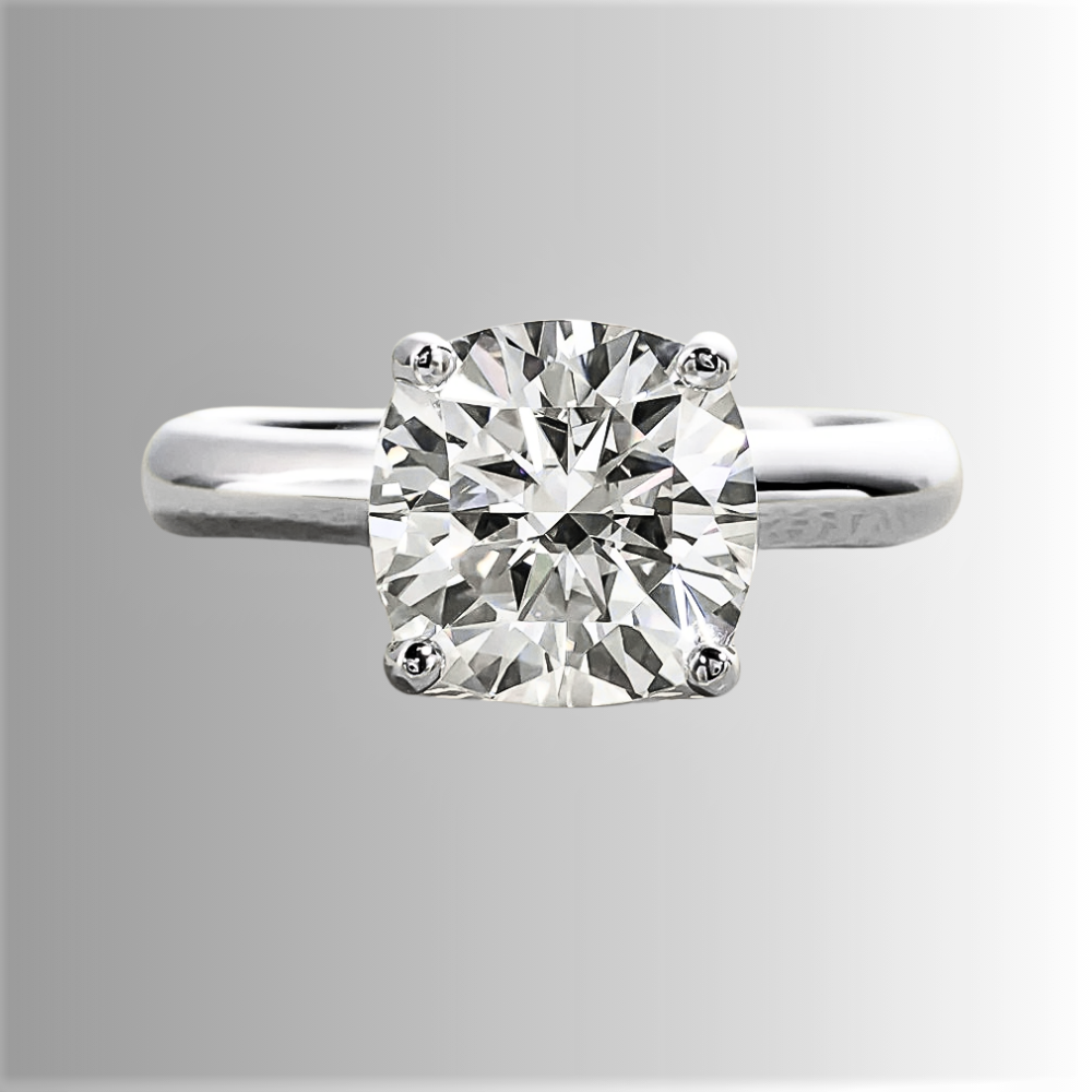 Solitario con Moissanite di ct. 3.50 Taglio Cuscino