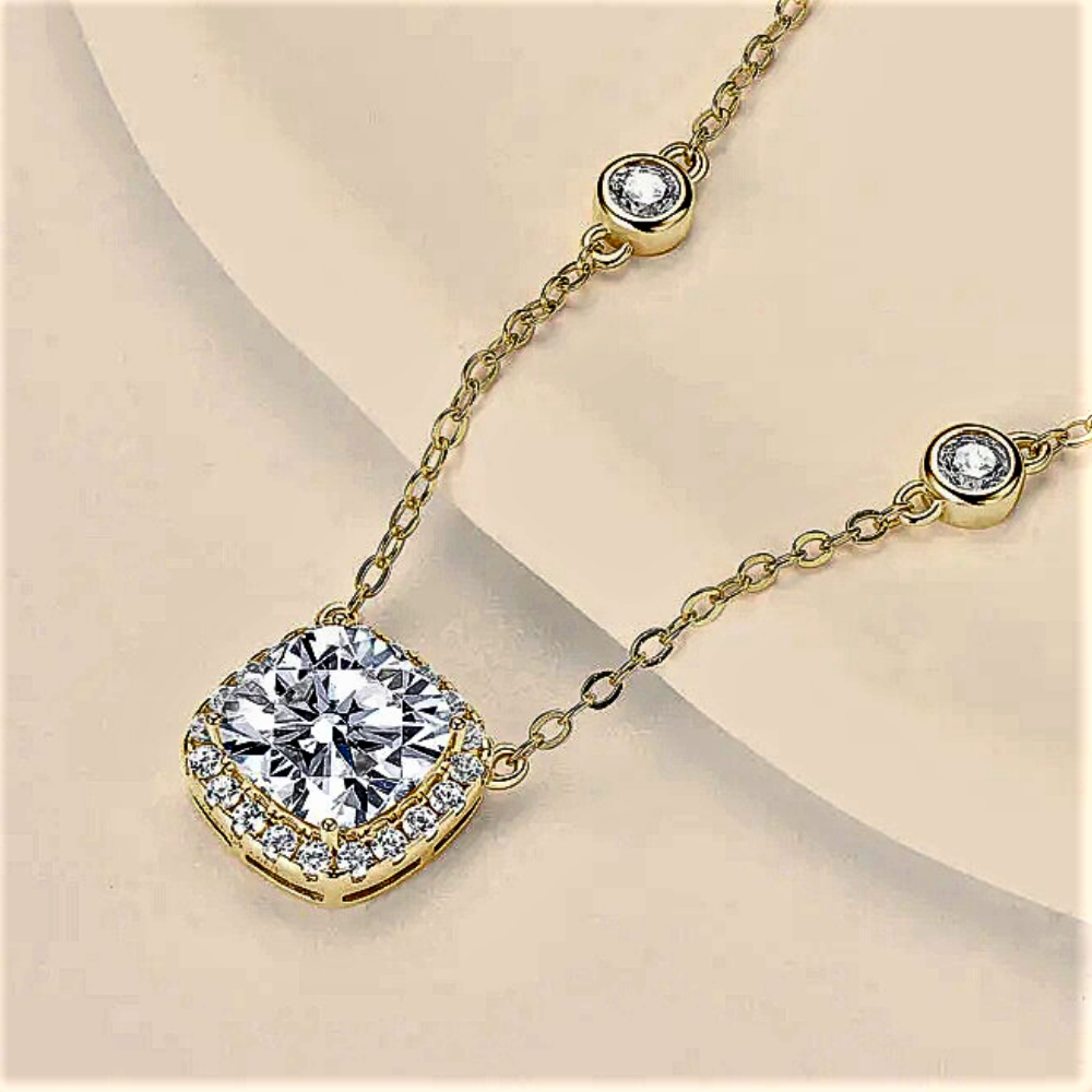 Collana "Costellazione di Luce" – Un Firmamento da Indossare