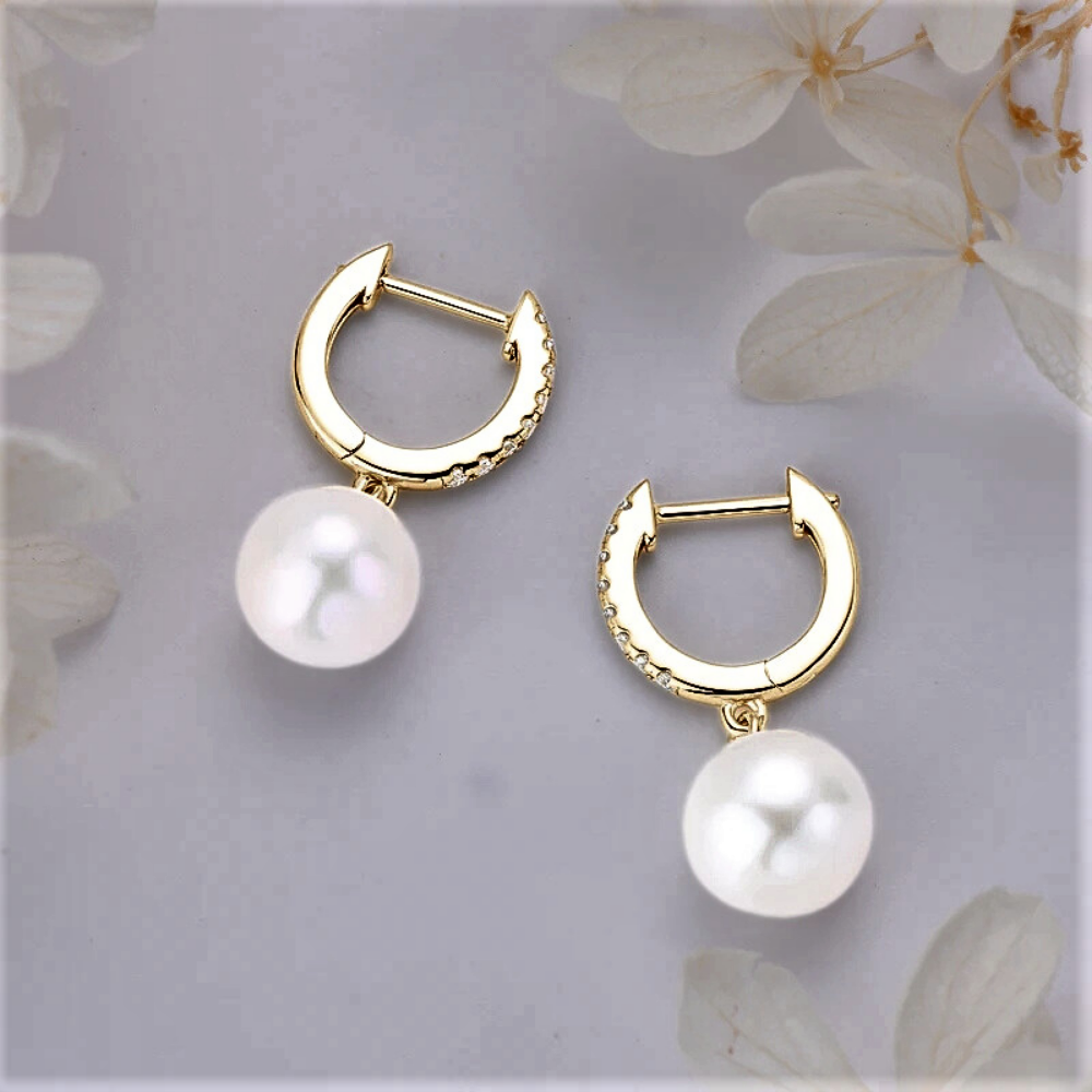 Orecchini "Sfera Illuminata" con Moissaniti D Color e Perle Naturali d'Acqua Dolce