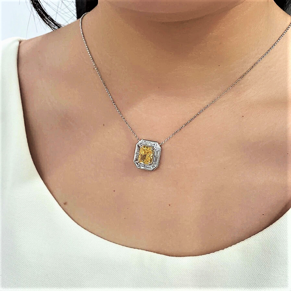 Collana con Citrino Coltivato e Diamanti Sintetici ad Alto contenuto di Carbonio
