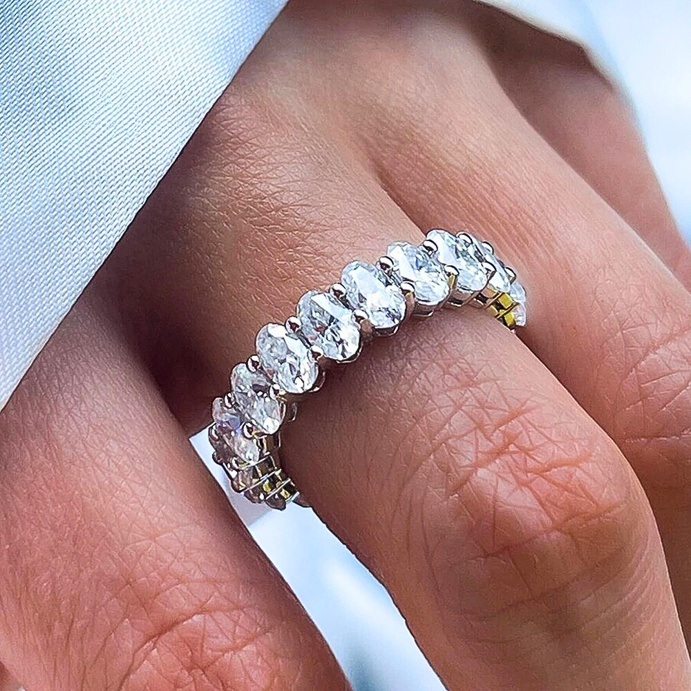 Fedina Eternity con Moissaniti taglio Ovale per ct 4,60