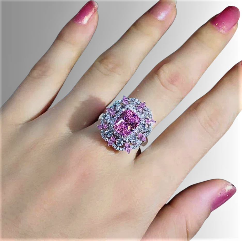 Fascione con Moissanite color Ametista e Colore Diamante