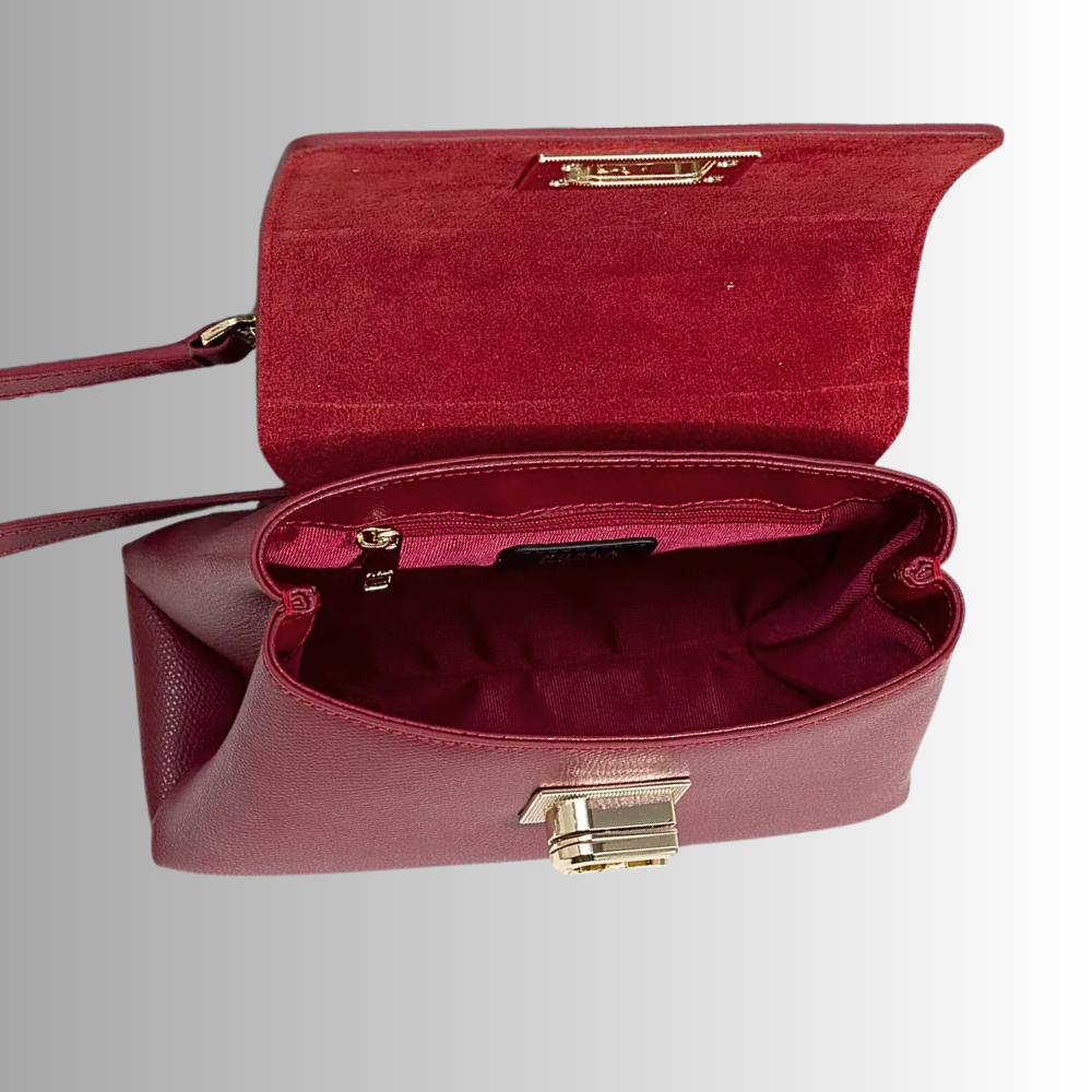 Mini Borsa in "Fiore" di Pelle di Vitellino: Innamorati del Vero Lusso