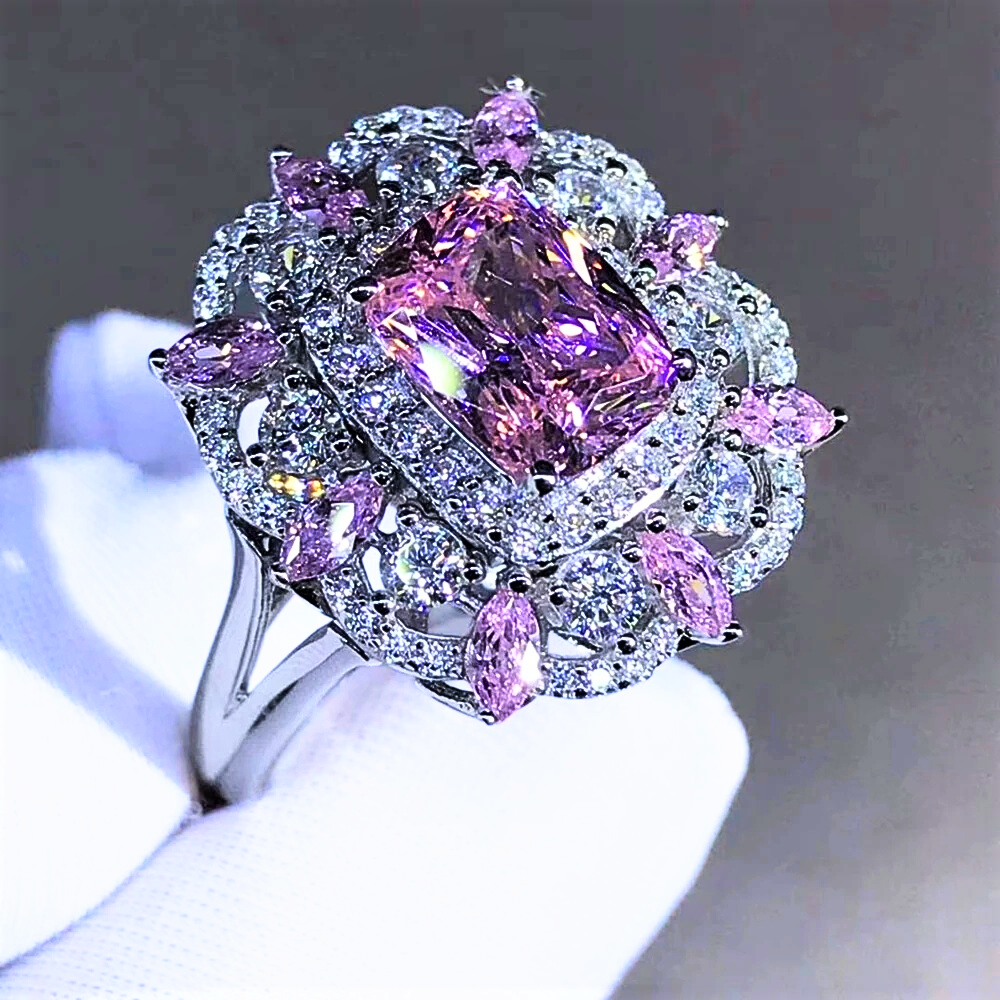 Fascione con Moissanite color Ametista e Colore Diamante