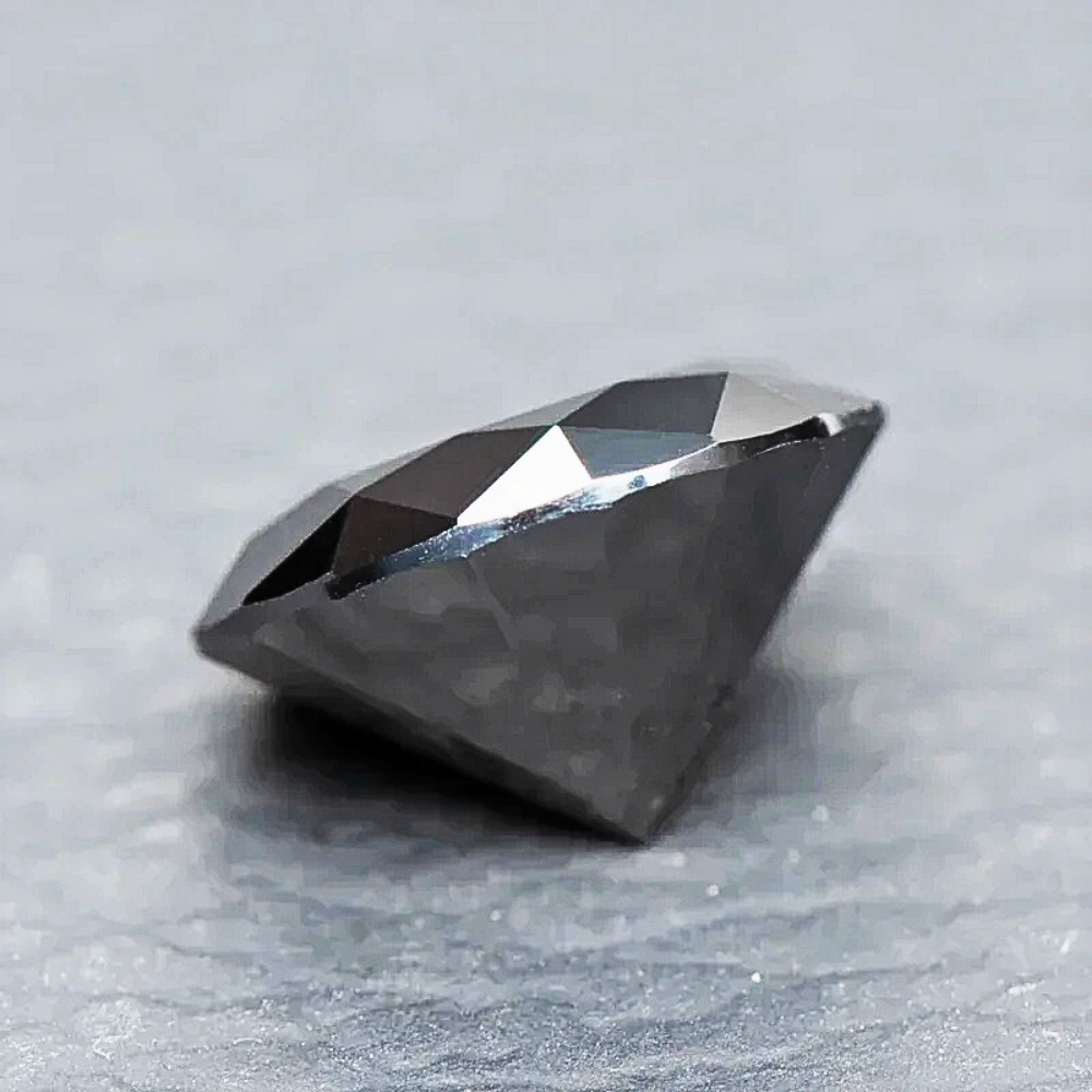 Moissanite Nera Taglio Brillante Certificata