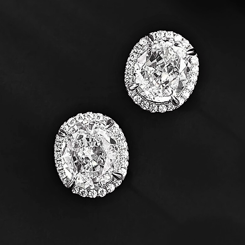 Orecchini con Diamanti Lab Grown Ovali da ct 5,00 contornati da Brillanti Coltivati