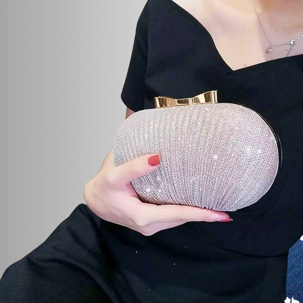 Clutch a Ovetto con Chiusura a Fiocco